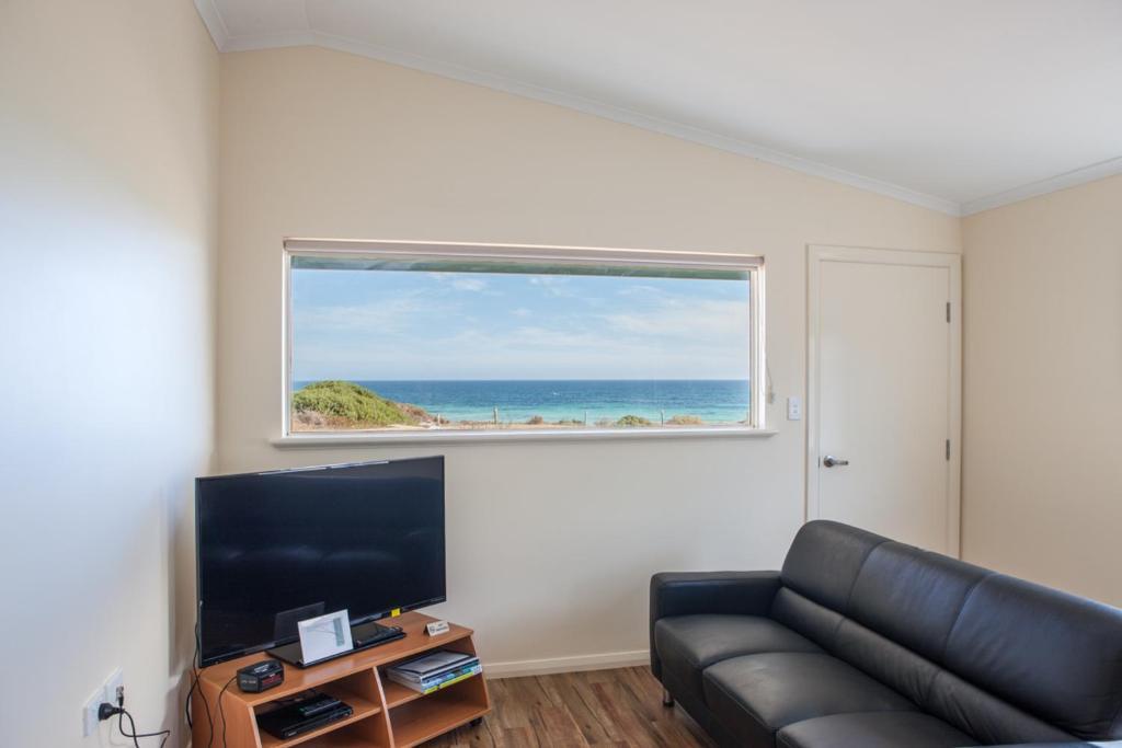 Dongara Tourist Park Hotel Port Denison Exterior photo